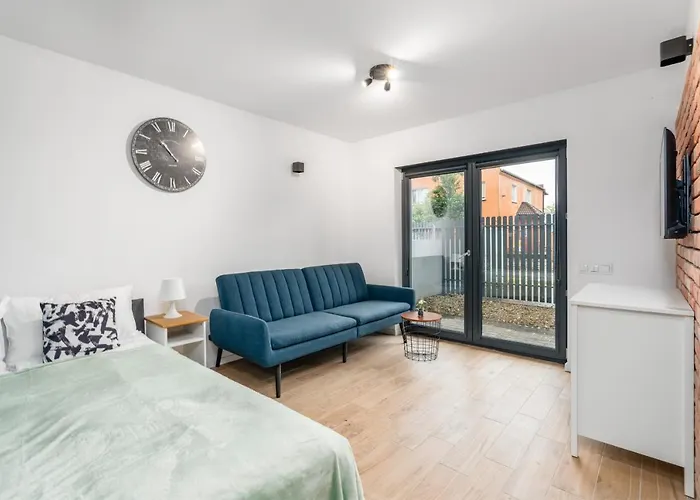 Bright & Comfy Studios Krosnienska Poznan With Balcony By Renters